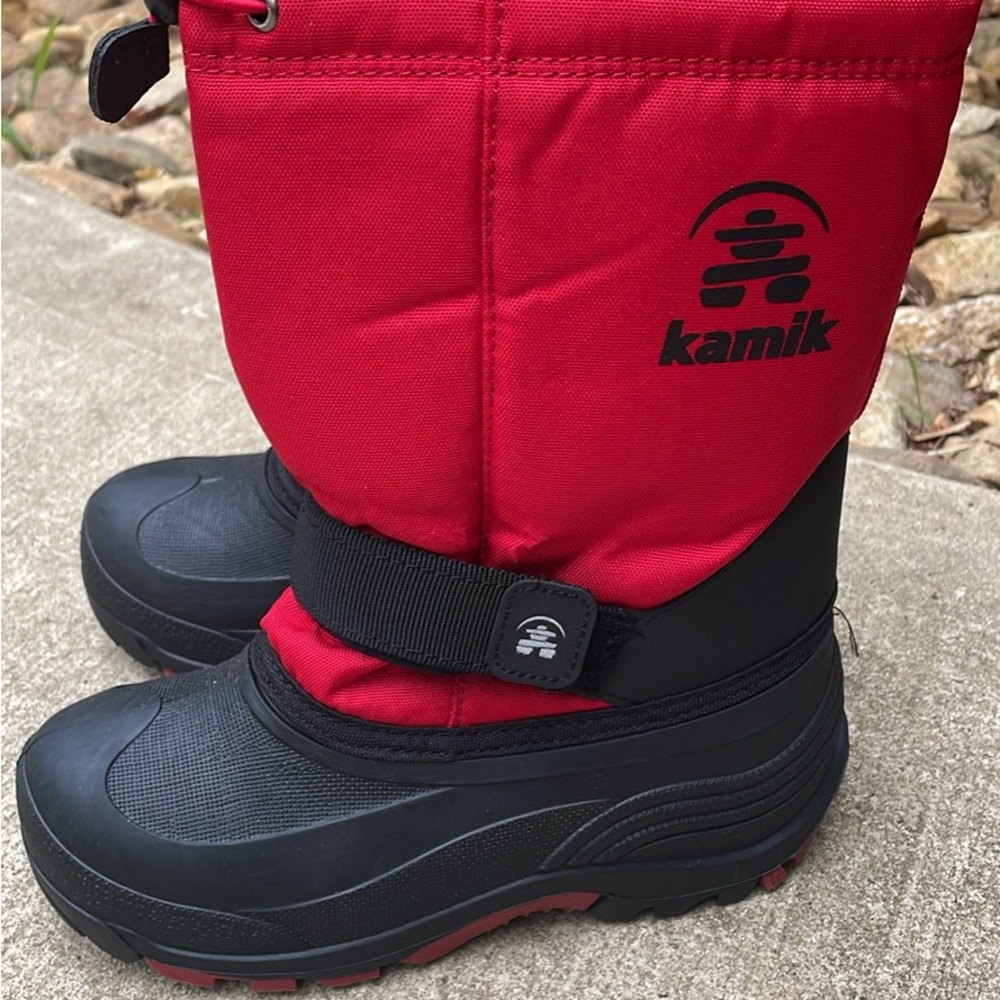 New Kamik Bold Red and Black Snow Boots should size 3